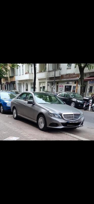 Gebraucht Mercedes E200 2013 Grau Limousine