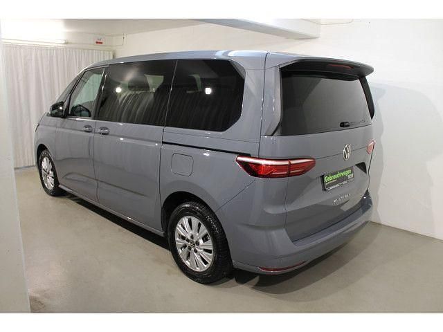 Gebraucht VW Multivan Basis 150 PS (110 kW) 2023 Grau Van