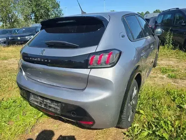 Gebraucht Peugeot e-208 Allure 100 kW (136 PS) 2021 Andere Kleinwagen