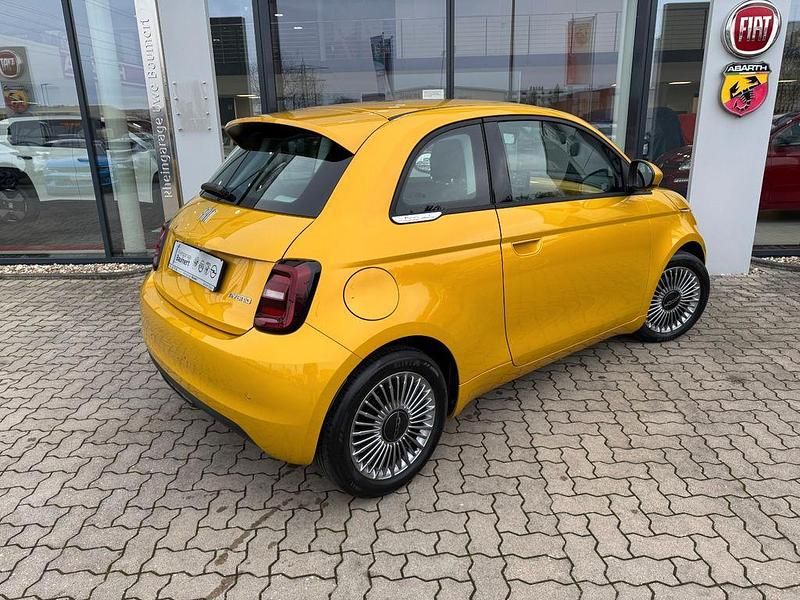 Neu Fiat 500 65 PS (47 kW) 2025 Gelb Kleinwagen