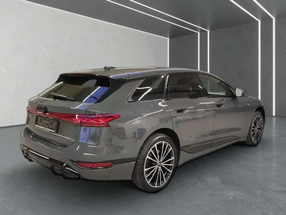 Gebraucht Audi A6 e-tron S-Line 210 kW (286 PS) 2026 Grau Kombi