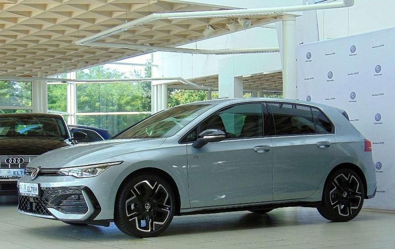 Oyster silver Neu 2025 VW Golf VIII R-line Limousine | 30.990 € (Fairer Preis) - Bild 1/4