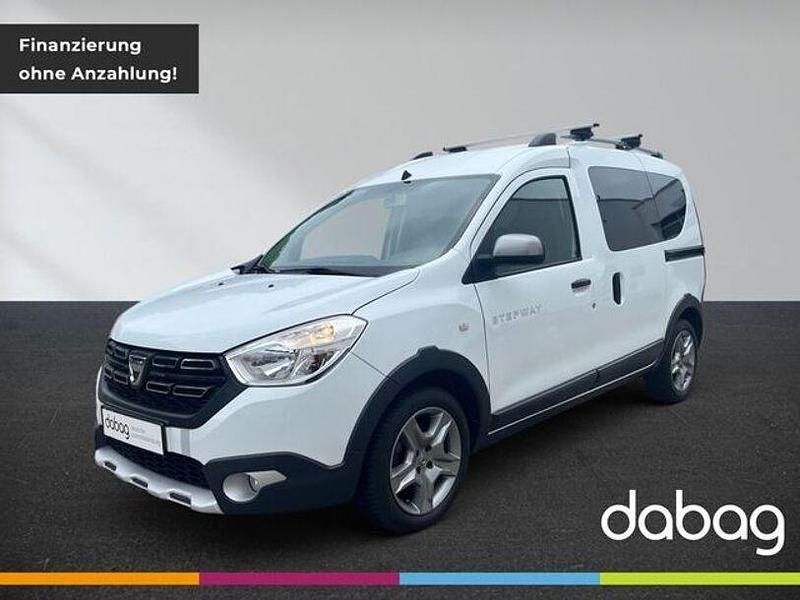 Weiß Gebraucht 2020 Dacia Dokker Stepway Van | 16.975 € (Fairer Preis) - Bild 1/4