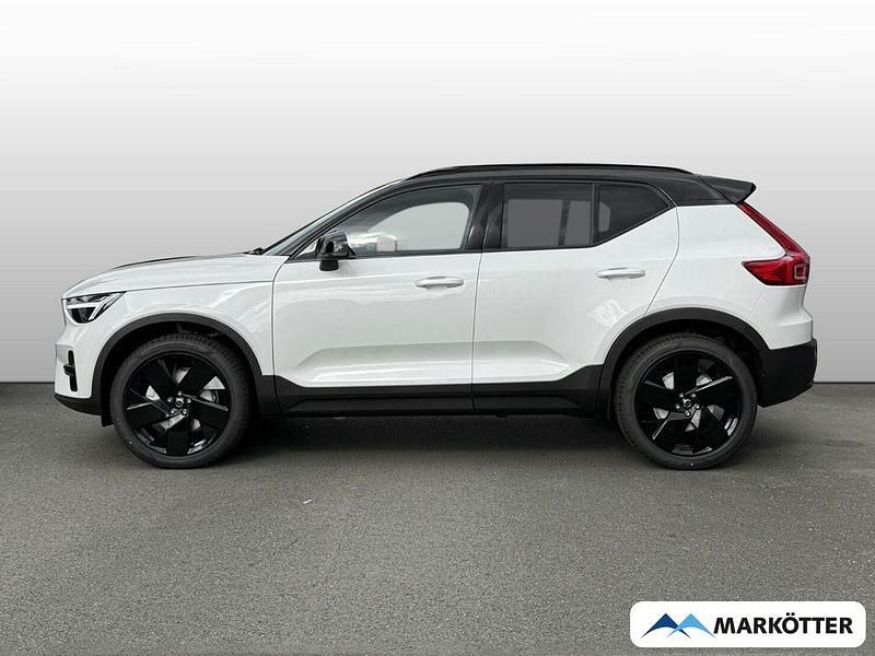 Neu Volvo XC40 Plus 197 PS (144 kW) 2025 Weiss SUV