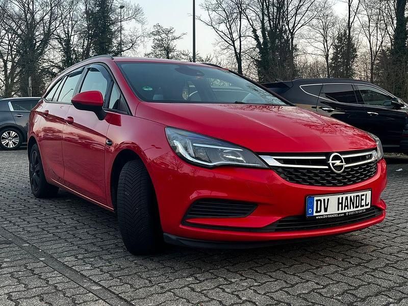 Gebraucht Opel Astra Edition 110 PS (80 kW) 2019 Rot Kombi