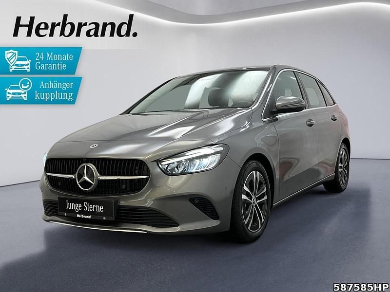Grau Gebraucht 2024 Mercedes B180 Progressive Van / Kleinbus | 31.770 € (Fairer Preis) - Bild 1/4