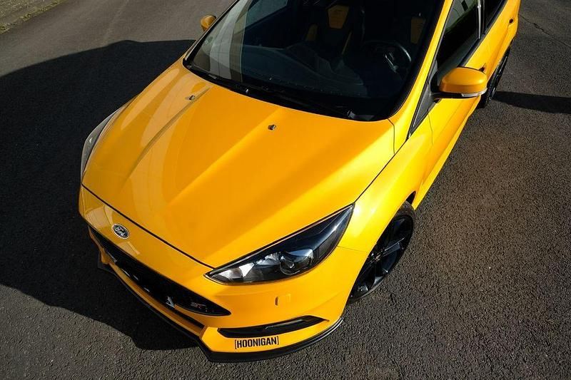 Gebraucht Ford Focus Sport 185 PS (136 kW) 2015 Orange Limousine
