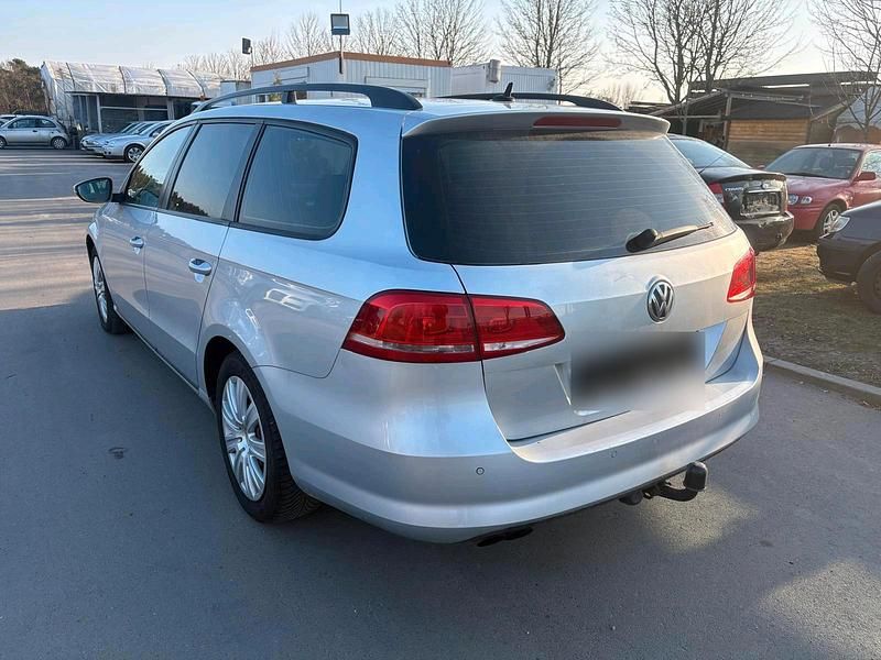 Gebraucht VW Passat 170 PS (125 kW) 2011 Silber Kombi
