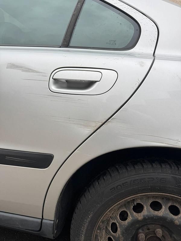 Gebraucht Volvo S60 140 PS (102 kW) 2002 Silber Limousine