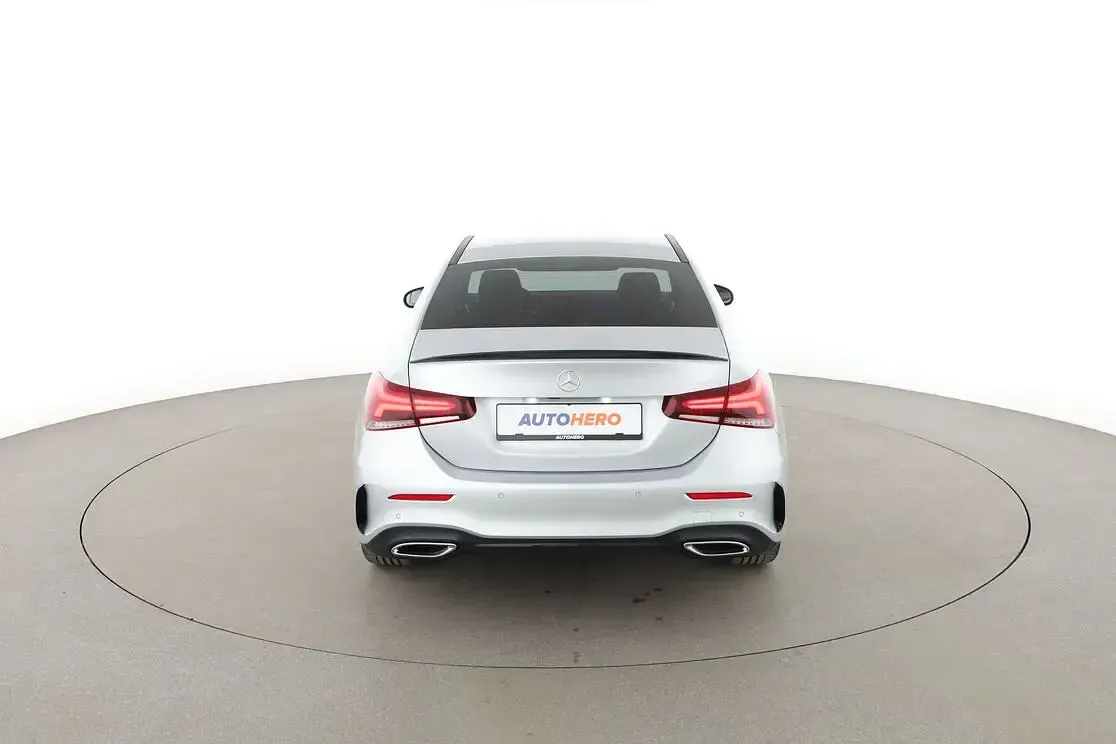Gebraucht Mercedes A200 AMG line 150 PS (110 kW) 2020 Grau Limousine