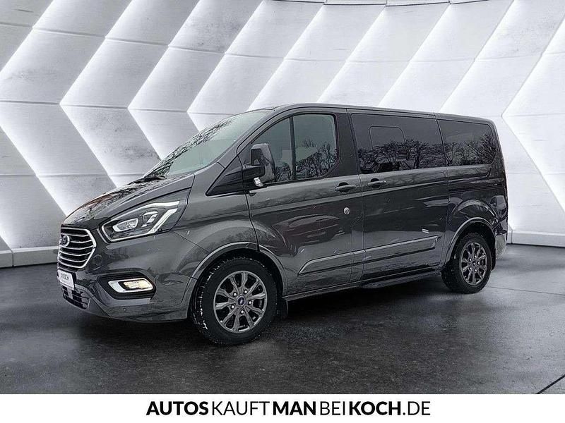 Gebraucht Ford Tourneo Titanium 185 PS (136 kW) 2019 Magneticgrau Kombi