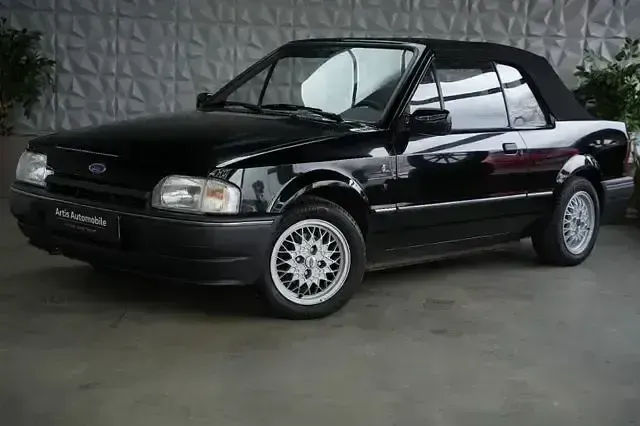 Gebraucht Ford Escort Ghia 1989 Schwarz