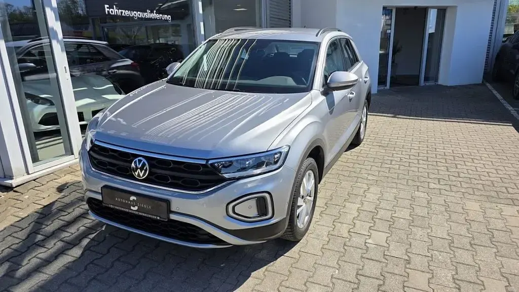 Gebraucht VW T-Roc Life 150 PS (110 kW) 2022 Pyrit silber SUV