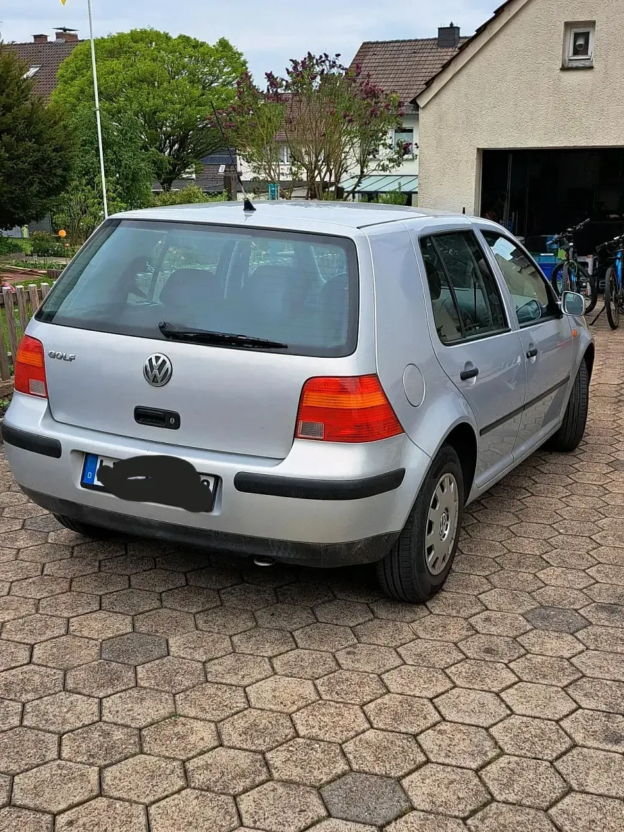 Gebraucht VW Golf III 75 PS (55 kW) 1998 Silber Limousine