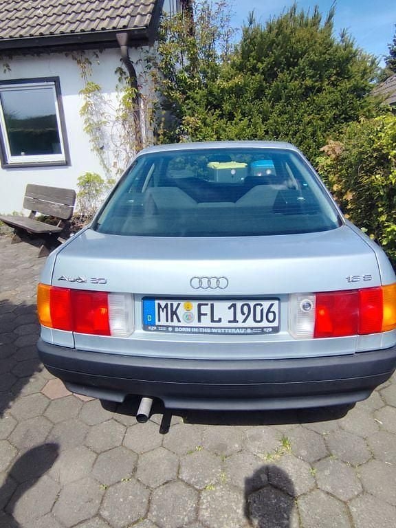 Käytetty Audi 80 90 HP (66 kW) 1991 Hopea Sedan