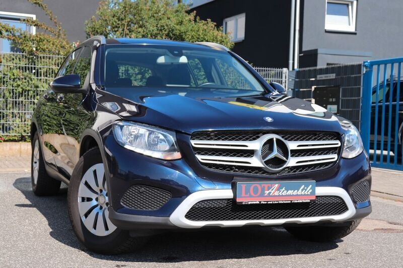 Blau Gebraucht 2015 Mercedes GLC220 SUV | 16.400 € (Fairer Preis) - Bild 1/4