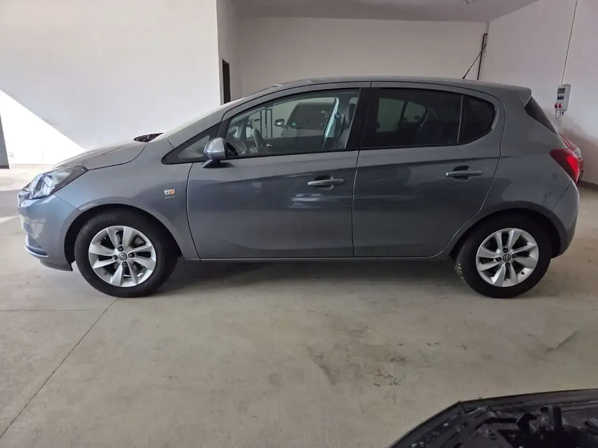Używany Opel Corsa Active 101 KM (74 kW) 2017 Szary Hatchback
