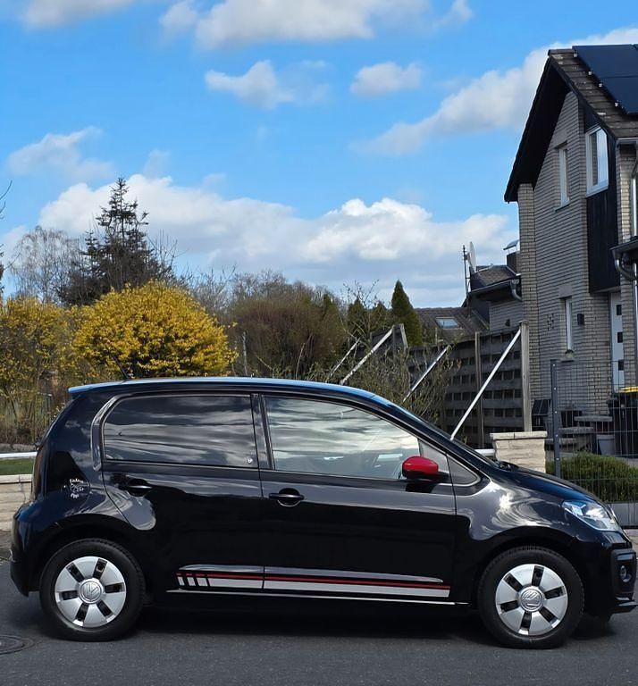 Gebraucht VW up! Beats 60 PS (44 kW) 2017 Schwarz Kleinwagen