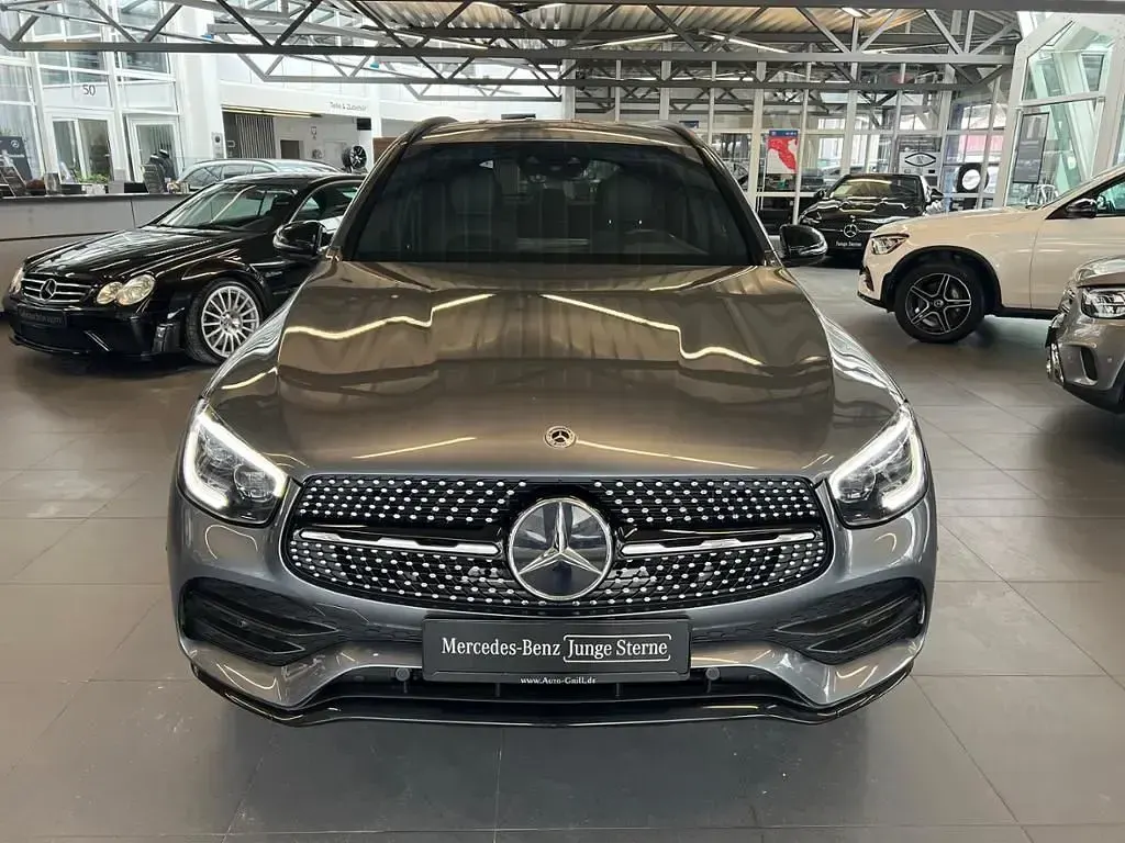 Gebraucht Mercedes GLC300 AMG 211 PS (155 kW) 2021 Metalliclack selenitgrau SUV