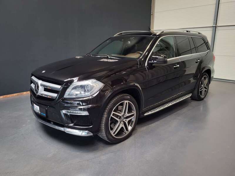 Obsidianschwarz metalliclack Gebraucht 2015 Mercedes GL350 AMG SUV | 37.950 € (Teuer) - Bild 1/4