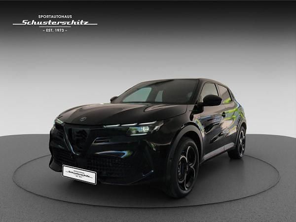 Schwarz (nero tortona, unilackierung) Neu 2025 Alfa Romeo Junior Edizione Speciale SUV | 33.048 € (Fairer Preis) - Bild 1/4