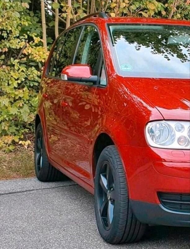 Rot Gebraucht 2005 VW Touran Van / Kleinbus | 6.650 € - Bild 1/4