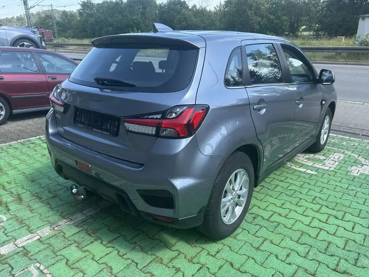 Gebraucht Mitsubishi ASX Edition 150 PS (110 kW) 2020 Platinumgrau (m) SUV