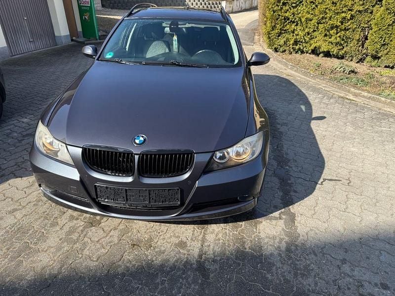Gebraucht BMW 320 150 PS (110 kW) 2007 Kombi