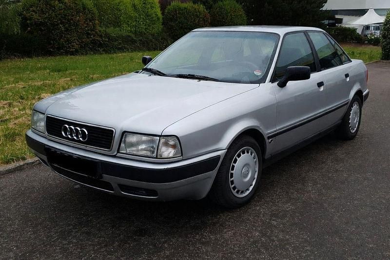 Second-hand Audi 80 90 CP (66 kW) 1994 Argintiu Berlinǎ