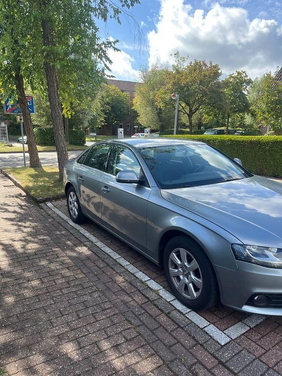 Gebraucht Audi A4 160 PS (117 kW) 2009 Silber Limousine