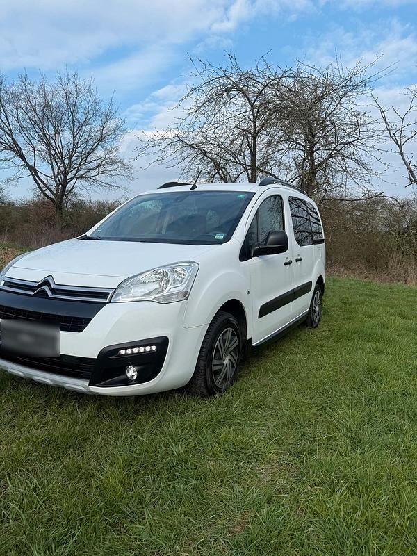 Gebraucht Citroën Berlingo 100 PS (73 kW) 2018 Weiß Van / Kleinbus