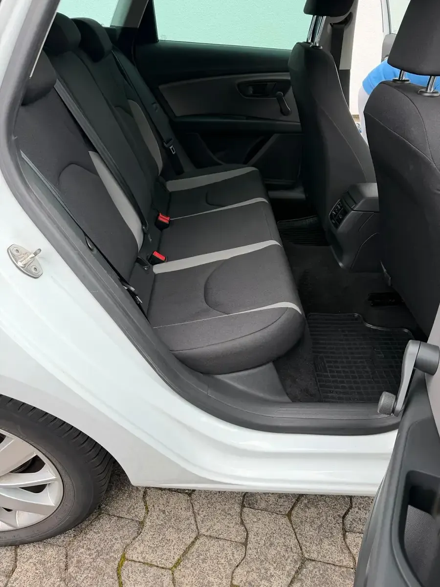Używany Seat Leon 105 KM (77 kW) 2014 Biały Kombi