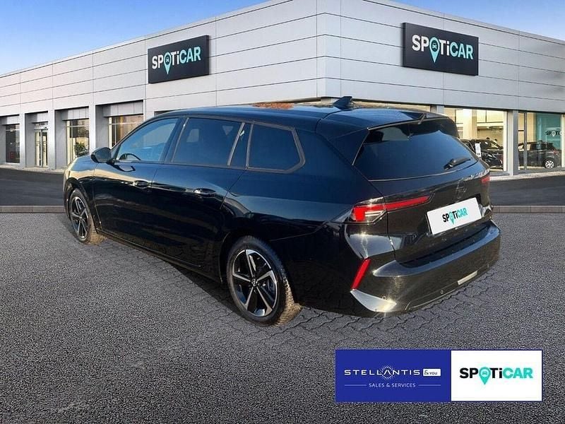 Gebraucht Opel Astra 131 PS (96 kW) 2025 Schwarz Limousine