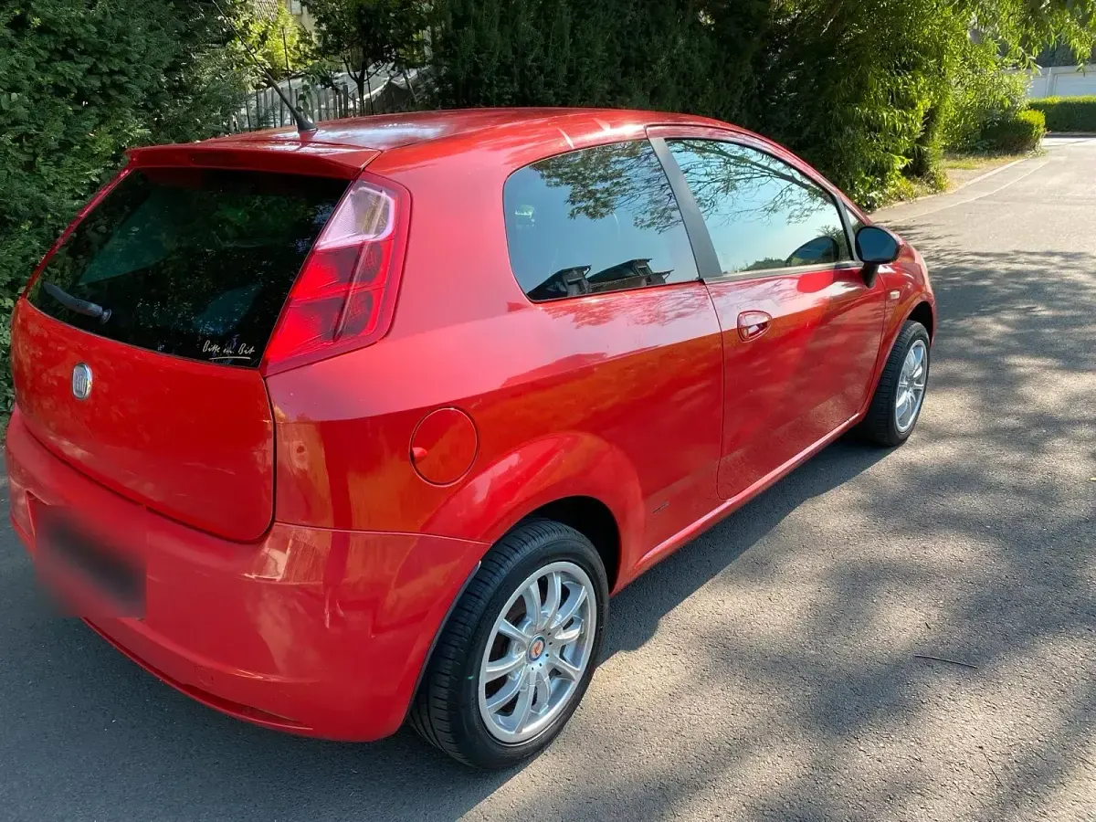 Gebraucht Fiat Grande Punto 80 PS (58 kW) 2007 Rot Kleinwagen