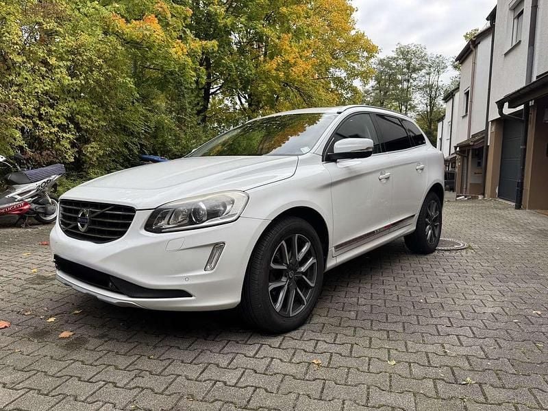 Gebraucht 2015 Volvo XC60 Summum SUV | 17.500 € (Guter Preis) - Bild 1/4