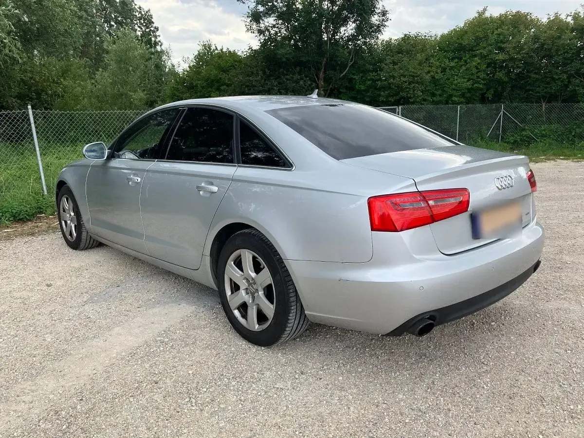 Gebraucht Audi A6 Ambiente 310 PS (228 kW) 2014 Silber Limousine