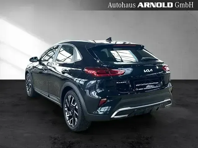 Usado Kia XCeed Vision 140 CV (102 kW) 2024 Negro SUV