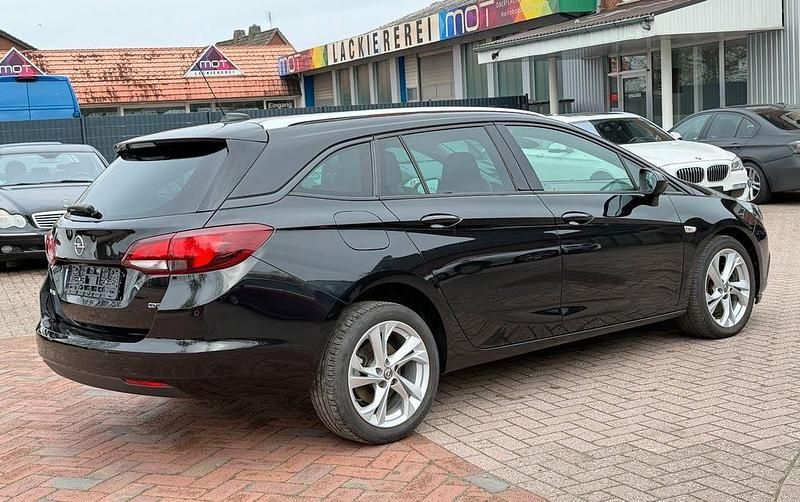 Gebraucht Opel Astra 110 PS (80 kW) 2018 Schwarz Kombi