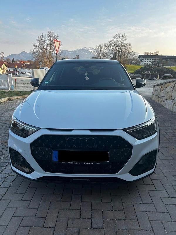 Gebraucht Audi A1 S-Line 116 PS (85 kW) 2024 Weiß SUV