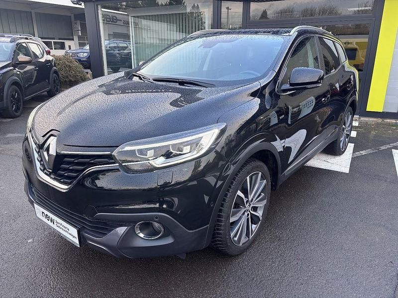 Schwarz Gebraucht 2015 Renault Kadjar Bose Edition SUV | 11.590 € (Fairer Preis) - Bild 1/4