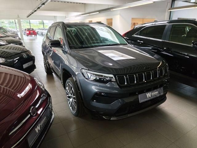 Neu Jeep Compass Summit 131 PS (96 kW) 2025 Graphite grey metallic) (grau SUV