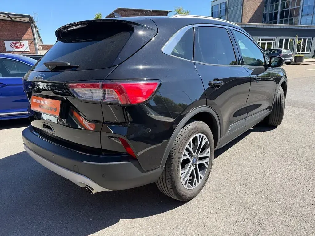 Gebraucht Ford Kuga Titanium 150 PS (110 kW) 2023 Schwarz SUV