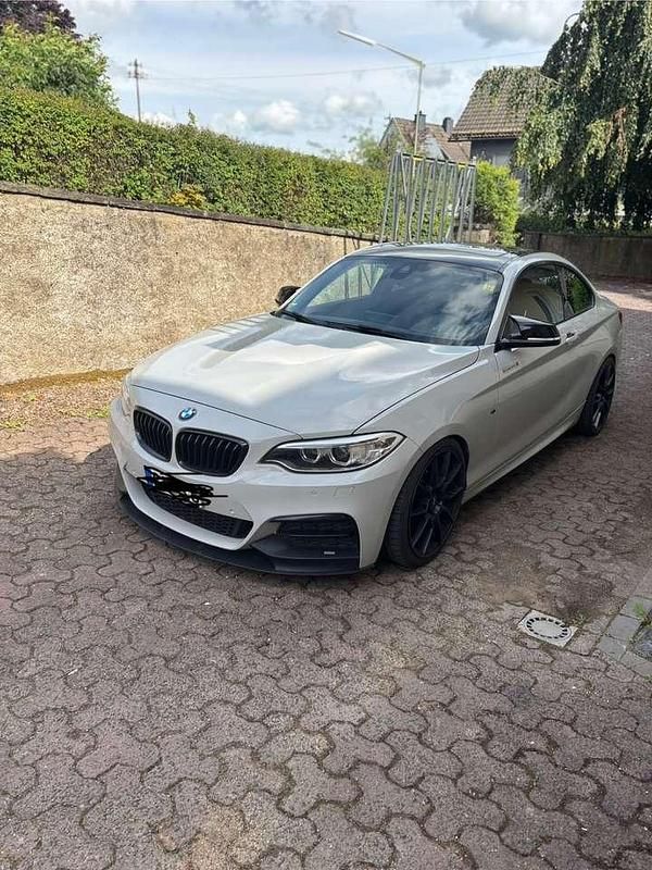 Schwarz Gebraucht 2015 BMW M235 Sport Line Coupé | 32.000 € (Teuer) - Bild 1/4