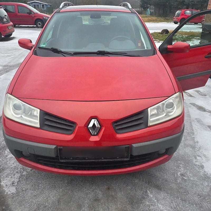 Gebraucht Renault Mégane GrandTour 111 PS (81 kW) 2008 Rot Kombi