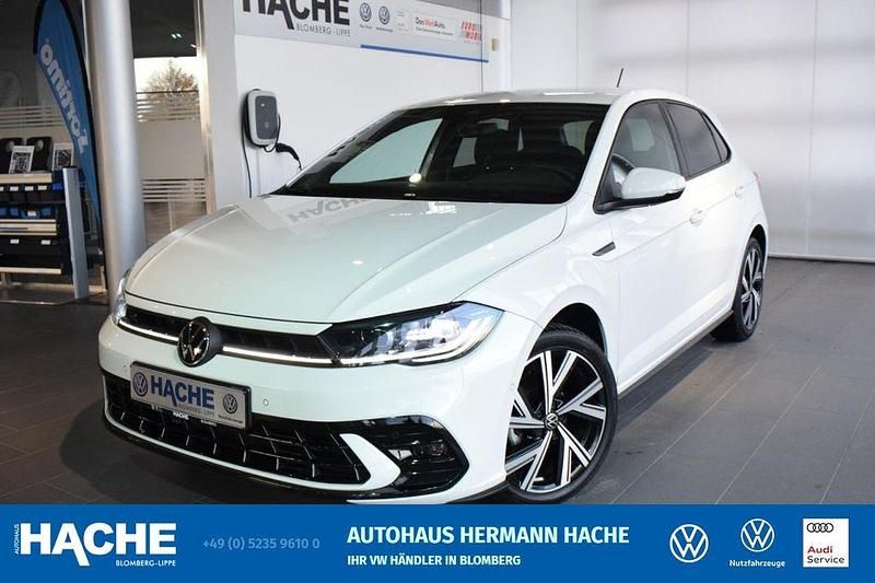 Weiß Gebraucht 2022 VW Polo R-line Limousine | 21.749 € (Fairer Preis) - Bild 1/4