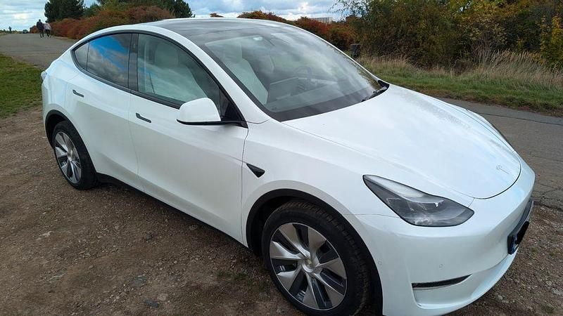 Gebraucht Tesla Model Y 377 kW (513 PS) 2022 Weiß SUV