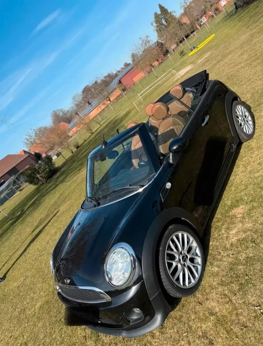 Gebraucht Mini Cooper Cabriolet 122 PS (89 kW) 2015 Schwarz Cabrio