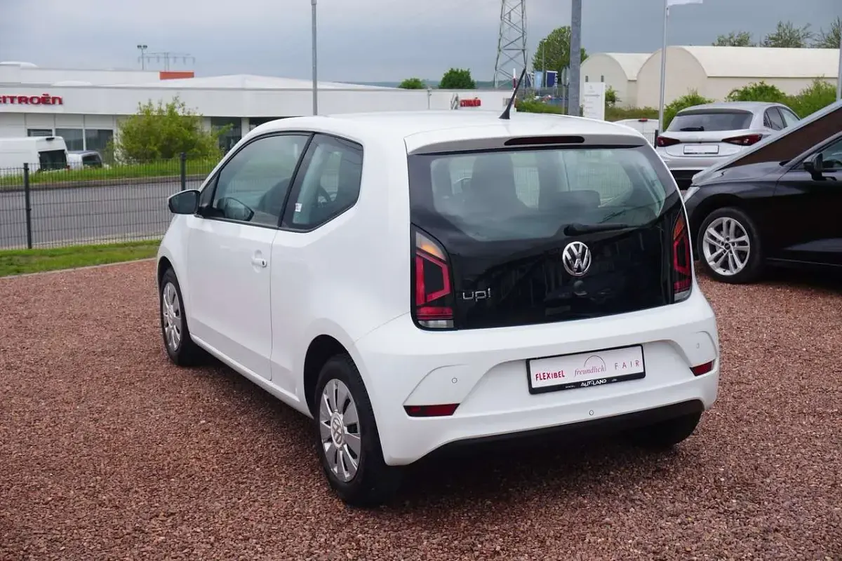 Gebraucht VW up! 60 PS (44 kW) 2018 Rhodium weiß Kleinwagen
