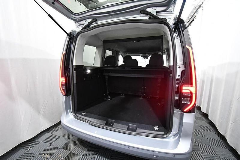 Neu VW Caddy Life 122 PS (89 kW) 2025 Silber Van / Kleinbus