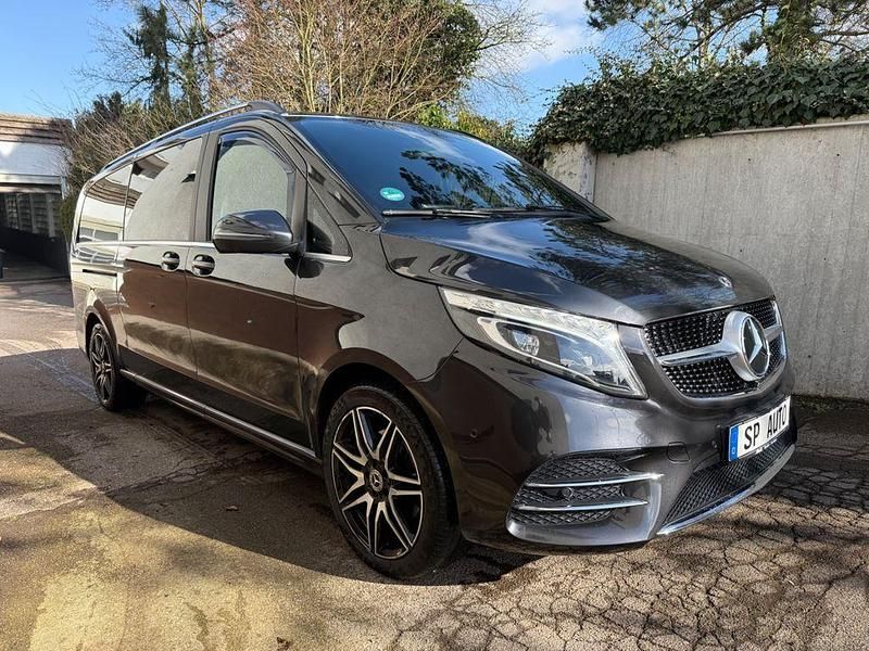 Gebraucht Mercedes V300 Avantgarde Edition 239 PS (175 kW) 2020 Grau Van / Kleinbus